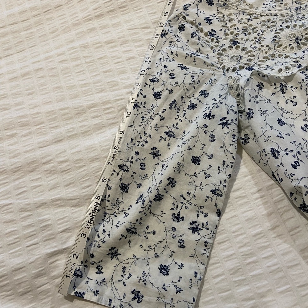 Gap White/Blue Floral Print Top with Embroidery-3/4 Sleeves Size Medium - Picture 9 of 9